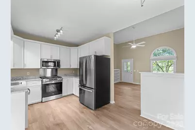 66 Hyde Avenue, Tryon, NC 28782 - Photo 6