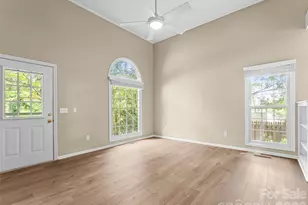 66 Hyde Ave, Tryon, NC 28782 - Photo 4