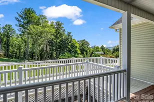 355 Hidden Meadow Dr, Hendersonville, NC 28792 - Photo 6