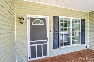 355 Hidden Meadow Dr, Hendersonville, NC 28792 - Photo 8