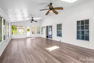 355 Hidden Meadow Dr, Hendersonville, NC 28792 - Photo 20