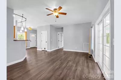 355 Hidden Meadow Drive, Hendersonville, NC 28792 - Photo 20