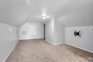 355 Hidden Meadow Dr, Hendersonville, NC 28792 - Photo 32