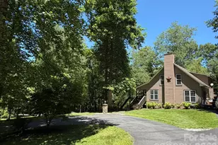 315 Honey Locust Ln, Whittier, NC 28789 - Photo 2