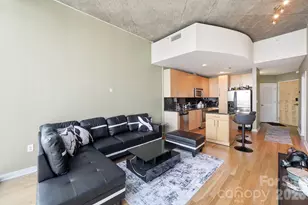 210 N Church St, Charlotte, NC 28202 - Photo 6