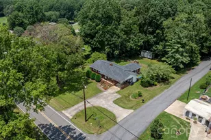 704 4th St SW, Conover, NC 28613 - Photo 26