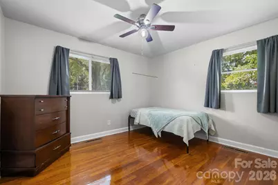 704 4th Street SW, Conover, NC 28613 - Photo 14