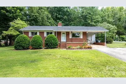 704 4th Street SW, Conover, NC 28613 - Photo 1