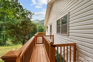 198 Florida Hill Dr, Green Mountain, NC 28740 - Photo 4