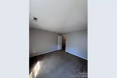 6528 Forest Cross Drive, Charlotte, NC 28216 - Photo 22