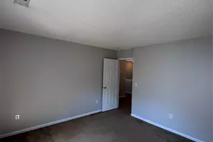 6528 Forest Cross Dr, Charlotte, NC 28216 - Photo 22
