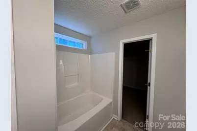 6528 Forest Cross Drive, Charlotte, NC 28216 - Photo 18