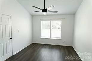 5423 Timbertop Ln, Charlotte, NC 28215 - Photo 6