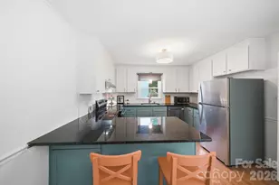 7107 Sherbourne Dr, Charlotte, NC 28210 - Photo 14
