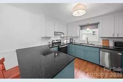 7107 Sherbourne Drive, Charlotte, NC 28210 - Photo 10