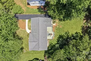 7107 Sherbourne Dr, Charlotte, NC 28210 - Photo 38