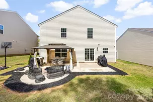 4715 McClure Rd, Charlotte, NC 28216 - Photo 26