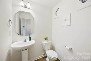 4715 McClure Rd, Charlotte, NC 28216 - Photo 12