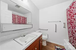 323 Meadowbrook Dr, Matthews, NC 28104 - Photo 14