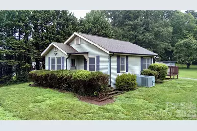 2475 Shelton Avenue, Statesville, NC 28677 - Photo 1