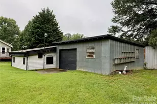 2475 Shelton Ave, Statesville, NC 28677 - Photo 16