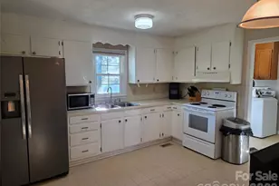 174 Cannon Ave NW, Concord, NC 28025 - Photo 6