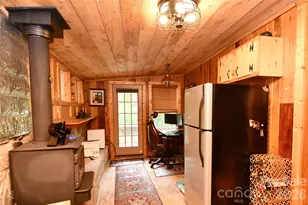 33 Tennis Ct Rd, Burnsville, NC 28714 - Photo 28