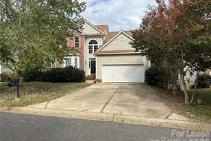 10822 Chamberlain Hall Ct, Charlotte, NC 28277 - Photo 1