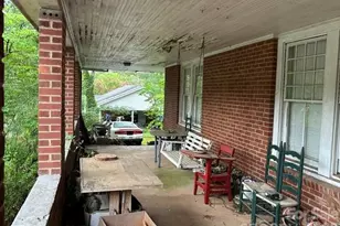 129 Pine St, Rutherfordton, NC 28139 - Photo 4