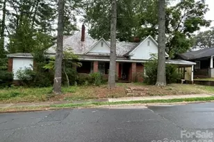 129 Pine St, Rutherfordton, NC 28139 - Photo 2