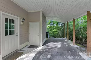 1625 Ugugu Dr, Brevard, NC 28712 - Photo 44