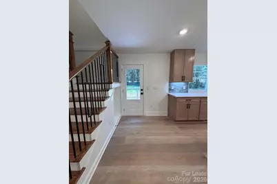 549 Manhasset Road, Charlotte, NC 28209 - Photo 10