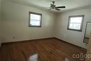 2553 Hickory Hwy, Statesville, NC 28677 - Photo 8