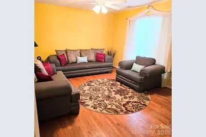 4022 Meadowview Hills Drive, Charlotte, NC 28269 - Photo 12