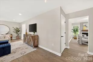 2000 Lawton Bluff Rd, Charlotte, NC 28226 - Photo 10