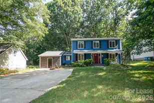 6901 Wyndbend Ln, Mint Hill, NC 28227 - Photo 2