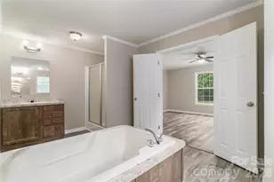 922 Lavender Rd, Grover, NC 28073 - Photo 22