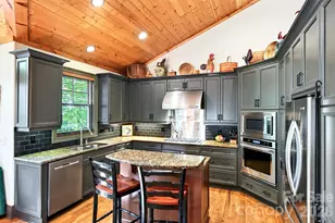 33 Hawks Branch Cir, Fairview, NC 28730 - Photo 8