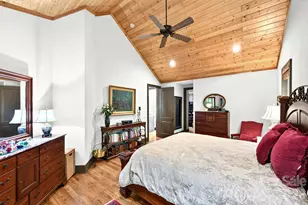 33 Hawks Branch Cir, Fairview, NC 28730 - Photo 14