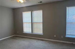1306 Stourbridge Lion Dr, Charlotte, NC 28213 - Photo 18