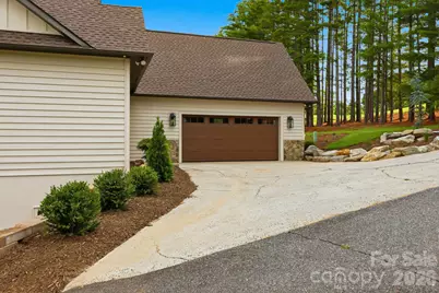 643 W Landing Drive, Jefferson, NC 28640 - Photo 6