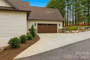 643 W Landing Dr, Jefferson, NC 28640 - Photo 6
