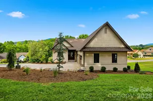 643 W Landing Dr, Jefferson, NC 28640 - Photo 2