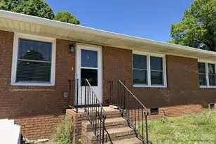19612 Oak St, Cornelius, NC 28031 - Photo 2