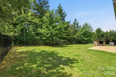 9815 Caledenia Drive, Huntersville, NC 28078 - Photo 6