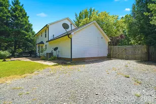 5226 Rockwood Rd, Charlotte, NC 28216 - Photo 4