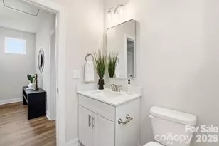 8931 Sharonbrook Dr, Charlotte, NC 28210 - Photo 32
