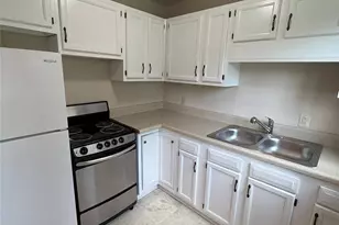 1818 Jameston Dr, Charlotte, NC 28209 - Photo 6