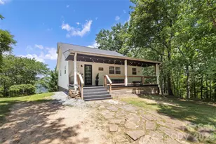 354 Boulder View Dr, Flat Rock, NC 28731 - Photo 1