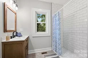 197 Academy St, Canton, NC 28716 - Photo 34